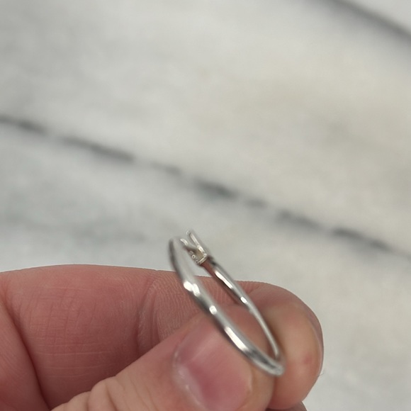 Sold❌❌❌Vintage Monet silver hoop earrings - Picture 3 of 4